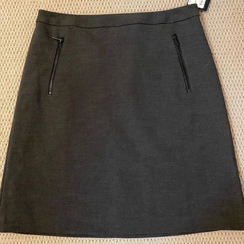 Halogen (Nordstrom) Zip Front A-Line Skirt NWT size 8P